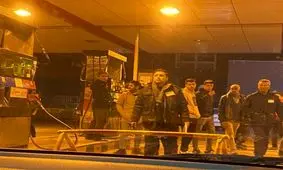 خرابی صدها دستگاه خودرو به علت تخلیه بنزین همراه با آب در جایگاه سوخت + فیلم