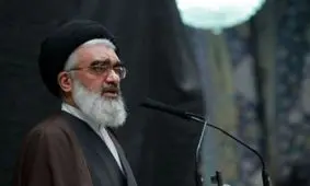امام جمعه قم: نامزدها از برنامه های خود با مردم سخن بگویند/ دستگاه های نظارتی جلوی ربایش آرای مردم را بگیرند
