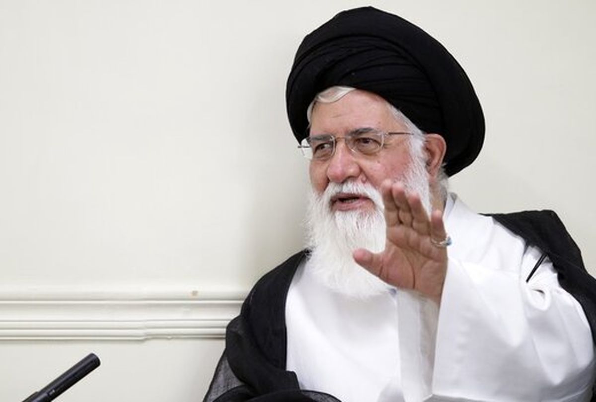 علم‌الهدی: بسیار مورد اهانت قرار می‌گیرم اما یک مرتبه هم دفاع نکردم/ هیچ نظامی مشابه ایران نیست