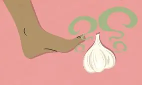 ترفند جالب چشیدن سیر با پا