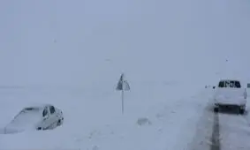 برف و یخبندان در تایباد سبب افزایش ۴۰۰ درصدی آمار تصادفات شد