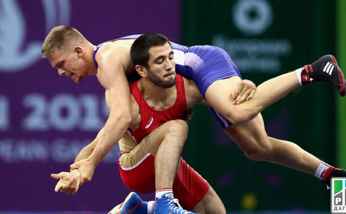 روسی که دست ازبک‌ها را گرفت