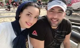 کیمیا علیزاده بدون حجاب در مراسم سوگواری کشته‌شدگان سانحه هواپیما / عکس