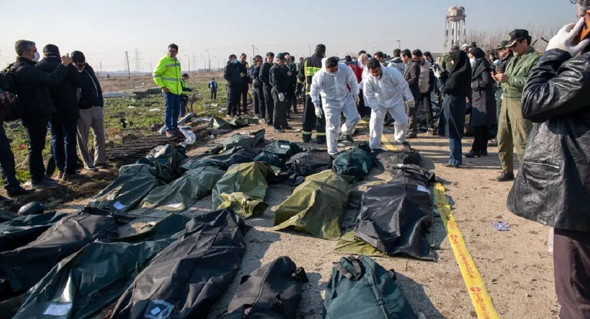 تحویل پیکر ۲۷ جان‌باخته حادثه هوایی به خانواده‌ها/ شناسایی پیکرهای باقیمانده شبانه‌روزی ادامه دارد