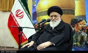 آنها که از روی پرچم آمریکا رد نشدند ستون پنجم هستند / سفیر انگلیس اخراج شود بالاترین محبت در حق اوست