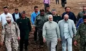 ماجرای بوسیدن دست یک پیرمرد سیل‌زده توسط سردار سلیمانی