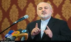 ظریف: انگلیس کورکورانه در ماجراجویی تروریستی آمریکا مشارکت می‌کند