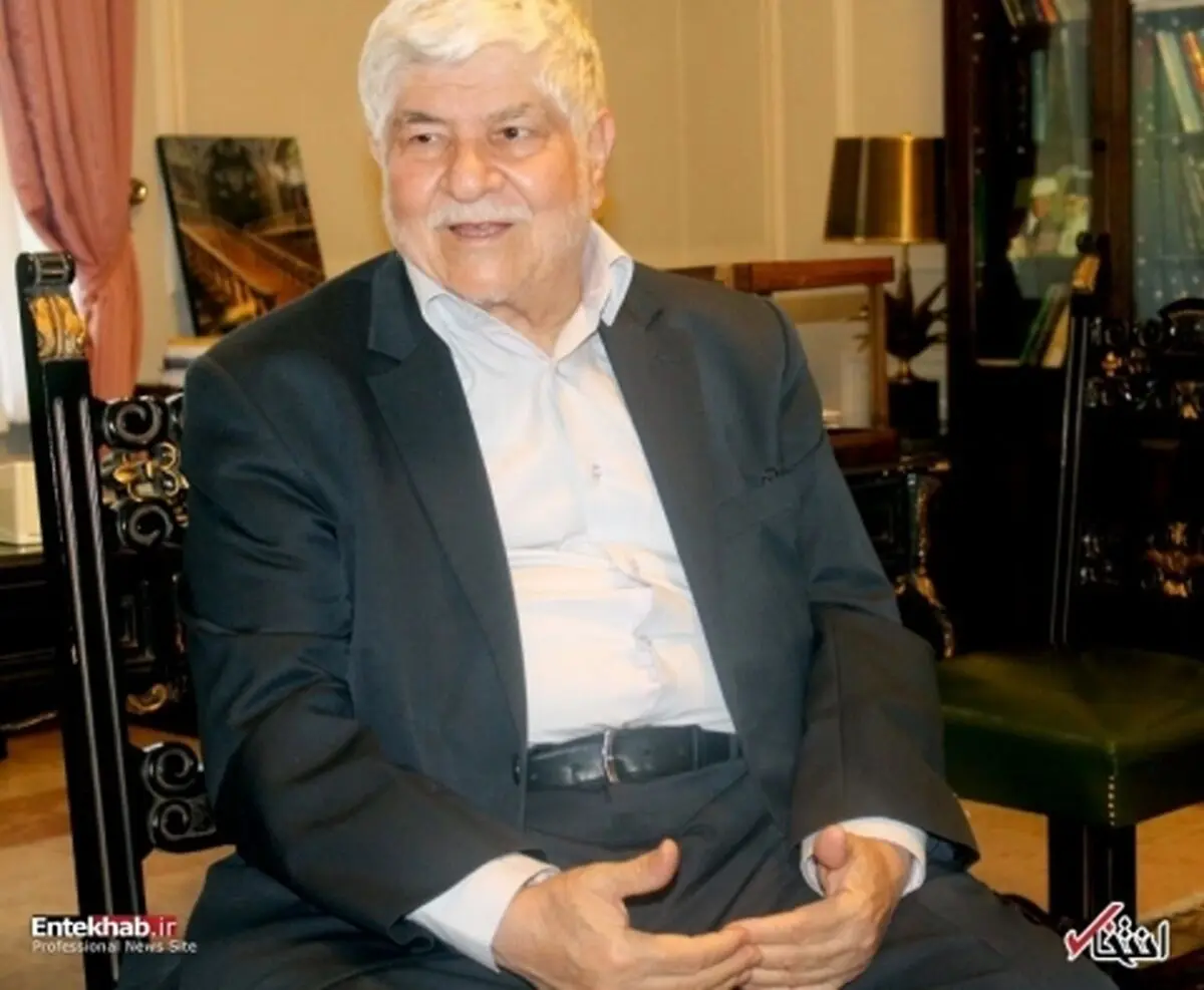 روحانی براساس نظرسنجی ها پیروز است / اگر احمدی نژاد تا آخر باشد، رای قالیباف و رئیسی تقسیم می شود / تا روز اخر صبر کردم یکی از 5 کاندیدای پوششی بیایند، اما نیامدند و من آمدم