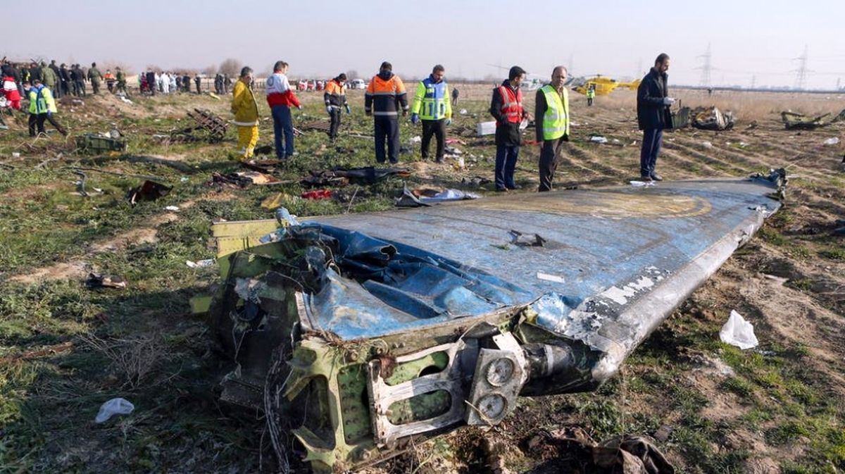 روزنامه گاردین: حادثه سقوط هواپیمای اوکراینی در ایران یک دنیا مقصر دارد