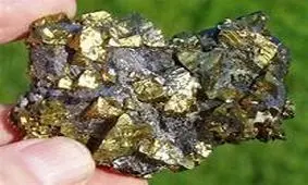 معرفی متخلفان برداشت غیرمجاز سنگ‌های معدنی به مراجع قضایی