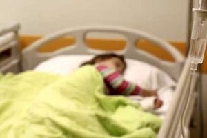 دختر نوش‌آبادی مبتلا به آنفلوآنزا، پس از ۴۱ روز از کما برخاست