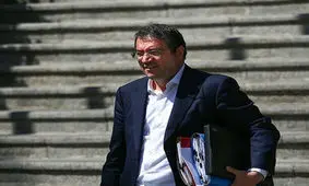 وزیر صنعت: از بهمن تا امروز خودروسازها افزایش قیمتی از طرف کارخانه نداشته اند / افزایش قیمت ناشی از نوسانات بازار است