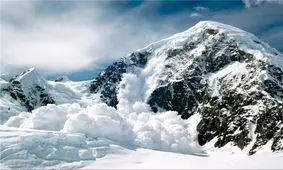 سقوط بهمن در کشمیر ۶۲ کشته برجای گذاشت / تعداد کشته‌ها از مرز 10 تن گذشت + فیلم