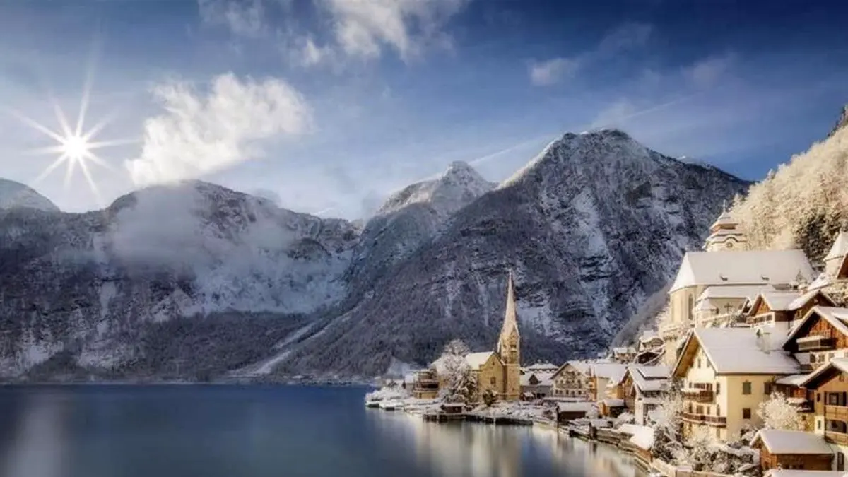 روستای اتریشی به دنبال کاهش توریست/ این روستای ۷۸۰ نفره روزانه میزبان ۱۰ هزار گردشگر است!