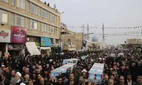 پیکر ۶ شهید سانحه هوایی در قم تشییع شد