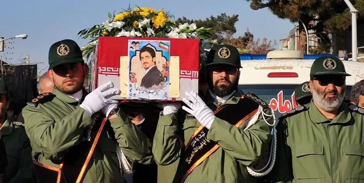 پیکر یکی از جان‌باختگان حادثه سقوط هواپیمای اوکراینی در سبزوار تشییع شد