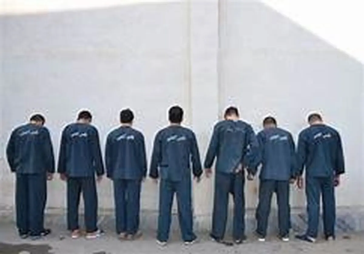 دستگیری ۱۱ نفر اراذل و اوباش در کاشان