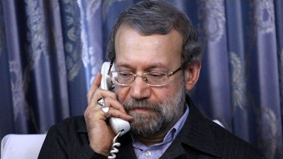علی لاریجانی با نماینده آیت‌الله سیستانی تلفنی گفت‌وگو کرد/ پیگیری وضعیت درمان معظم له