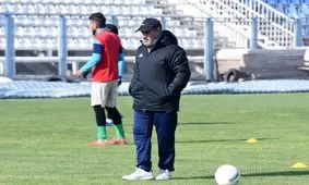 تراکتوری سابق در تمرین ماشین‌سازی