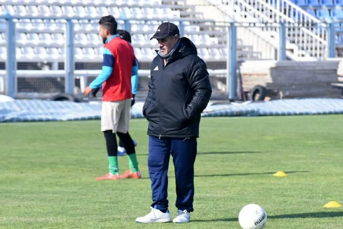 تراکتوری سابق در تمرین ماشین‌سازی