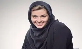 ریحانه پارسا کنار مهدی کوشکی روی صحنه تئاتر/ عکس