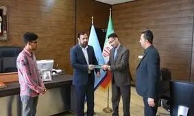 تقدیر دستگاه قضایی از شهروندی که از تخریب زیستگاه لاک‌پشت‌های پوزه عقابی در بندر مقام جلوگیری کرد + فیلم