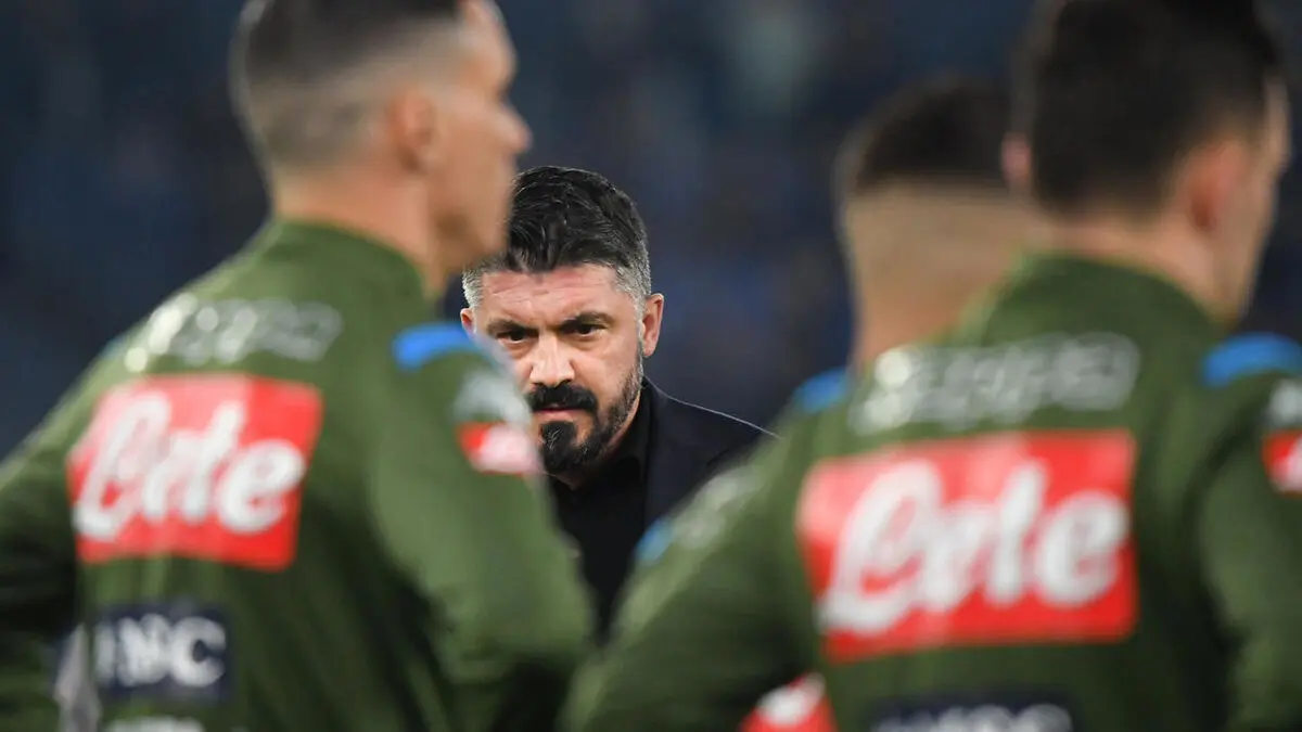 اردوی فشرده گتوزو برای عبور ناپولی از بحران