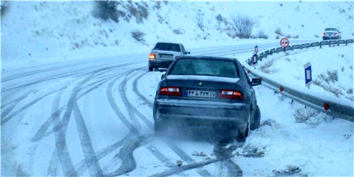 بارش پراکنده برف و باران در ۸ استان کشور/ تردد در جاده‌های لغزنده تنها با زنجیرچرخ امکان‌پذیر است