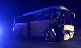 برخورد اتوبوس با کامیونت با ۹ مصدوم در آزادراه تبریز-زنجان