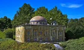 کسی به زور وارد ساختمان مرمر نشد / کاخ پیش از مجمع در اختیار آیت الله یزدی بود