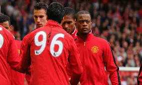 عذرخواهی لیورپول از ستاره منچستر پس از 9 سال