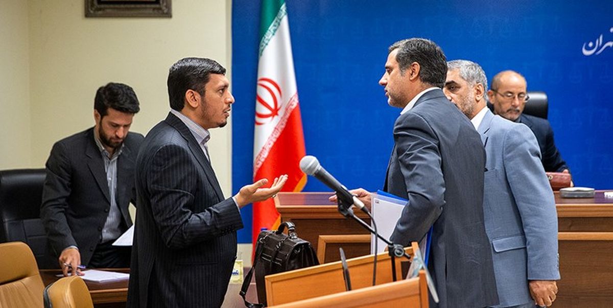 رد مال 102 میلیون دلاری در پرونده دیواندری / متهم فراری عضو گروهک منافقین است