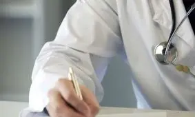 چرا پزشکان بدخط هستند؟