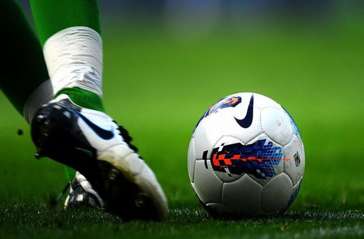 آلومینیوم اراک در یک قدمی منطقه صعود به لیگ برتر فوتبال