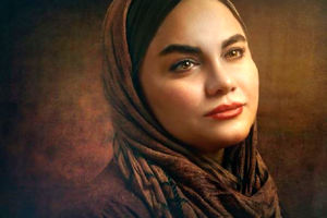 نرگس آبیار جایزه زنان برتر و موفق جهان اسلام را دریافت می‌کند