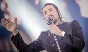 شوخی جالب خواننده سرشناس با هوادارانش