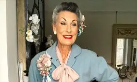 کار و بار مدل ۶۲ ساله همچنان سکه است