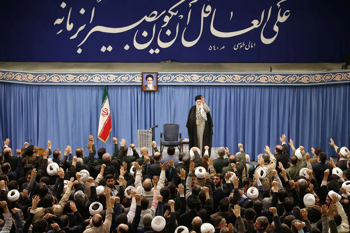آمریکا همچون کشتی تایتانیک غرق خواهد شد/اظهارات احمق های آمریکایی برای تاثیر بر انتخابات ناشی از انفعال است