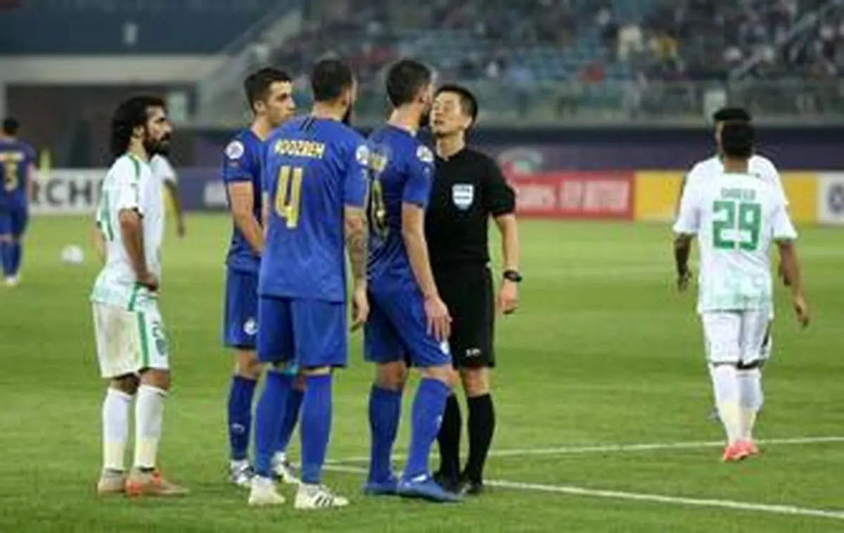 پشت‌پرده سوت‌های داور بازی استقلال و الاهلی!
