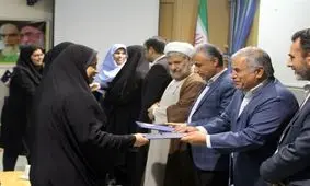 ۱۰۱ بانوی شاغل در قشم تجلیل شدند+تصویر