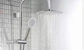 دوش روزانه چه بلایی سر سلامتی‌تان می‌آورد؟