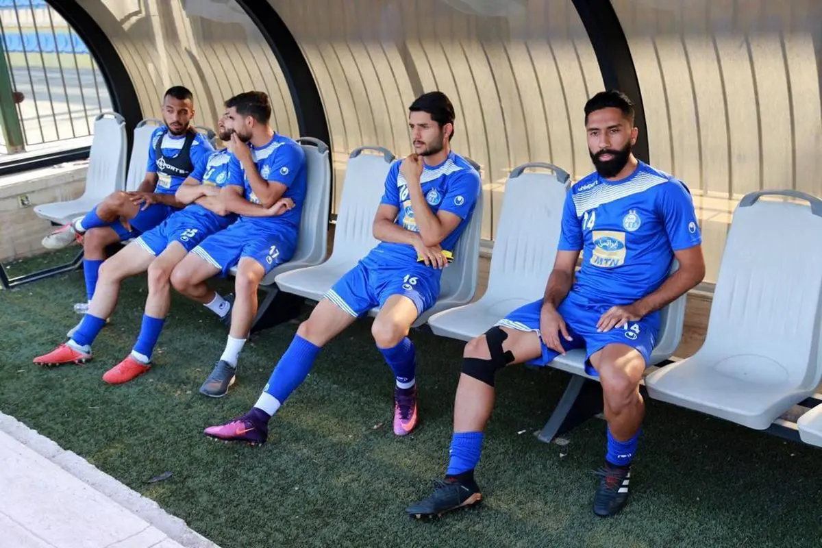 این نیمکت ذخیره‌ استقلال است یا بیمارستان؟!