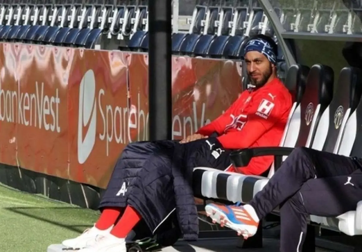 مکانی: به خاطر بیماری پدرم می‌خواهم به ایران برگردم