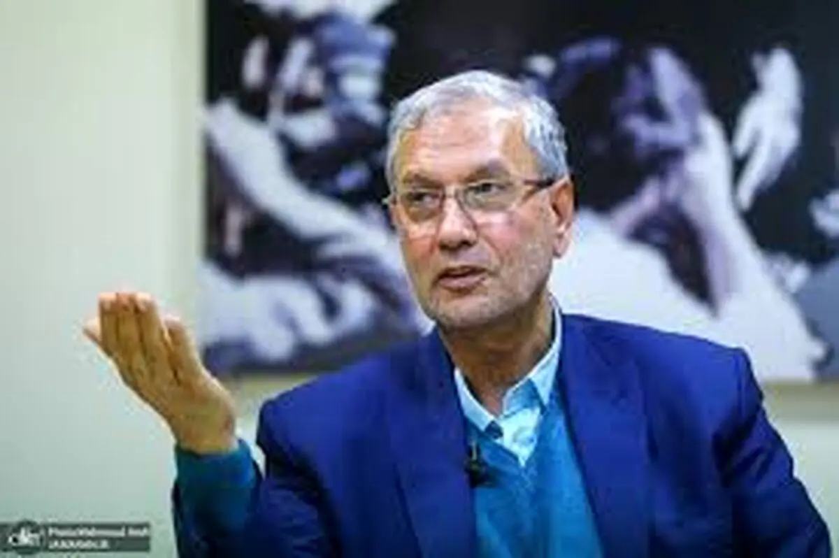 ربیعی: حتی اگر یک مورد ابتلا به کرونا شناسایی شد،بدون معطلی به صورت شفاف به مردم اعلام شود