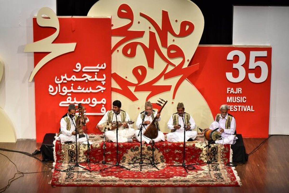 اعطای گواهی درجه یک هنری به ۴ هنرمند موسیقی در شب سیستان و بلوچستان