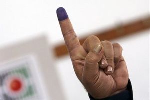 رأی دهندگان پس از استفاده از استامپ سرانگشت خود را ضدعفونی کنند