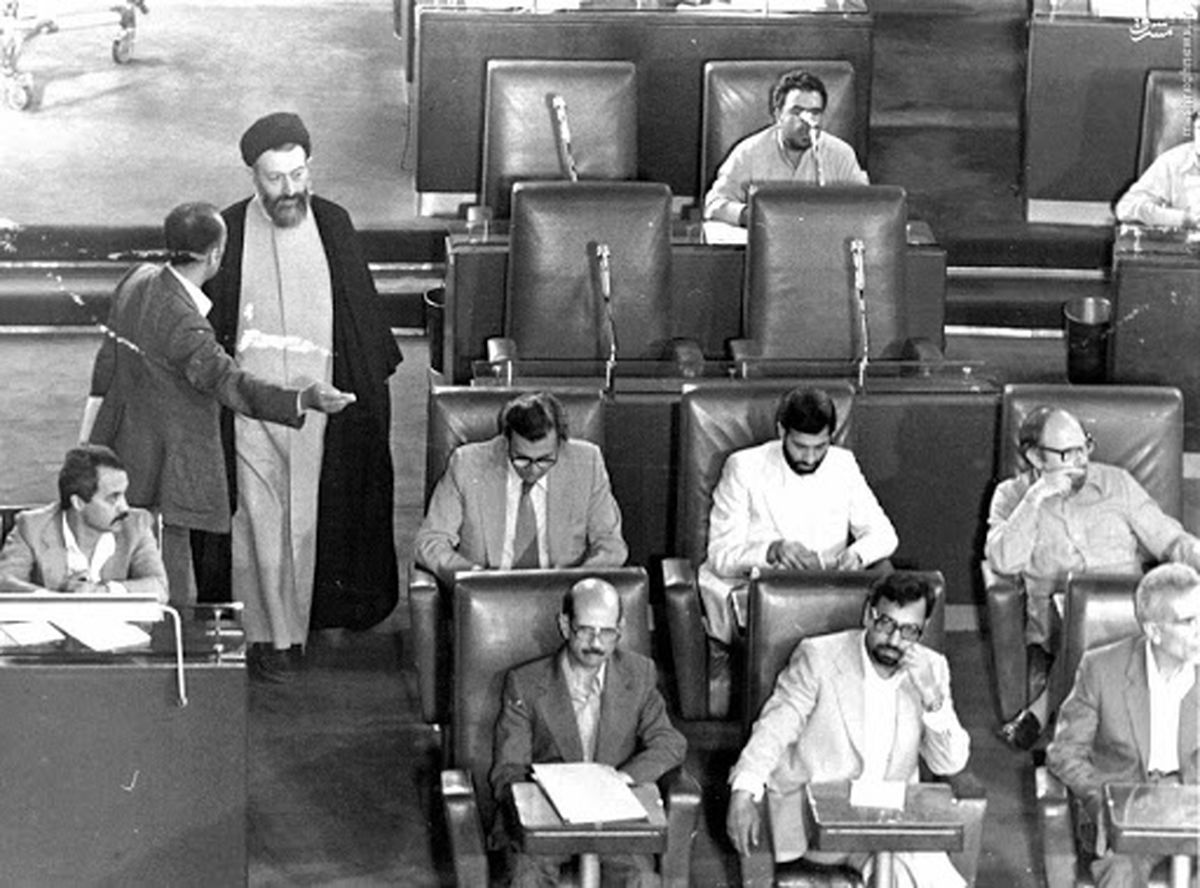 اصلاح طلبان و اصولگرایان، 5-5 برابر / کدام جریان اکثریت مجلس یازدهم را در اختیار می گیرد؟
