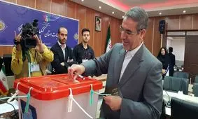 استاندار کهگیلویه و بویراحمد رأی خود را به صندوق انداخت