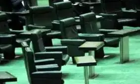 اعلام نتایج انتخابات در برخی شهرستان‌ها / مدیران احمدی‌نژادی‌ در مجلس / پیشتازی اصولگرایان در حوزه‌های انتخابیه کوچک