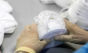 وزیر بهداشت: ماسک ها در دست یه مشت دلال پدرسوخته مفت خور افتاده